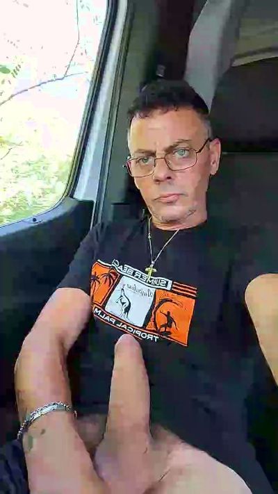 1TOROSEDUTO Live Image