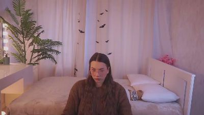 DioneKiebler Live Image