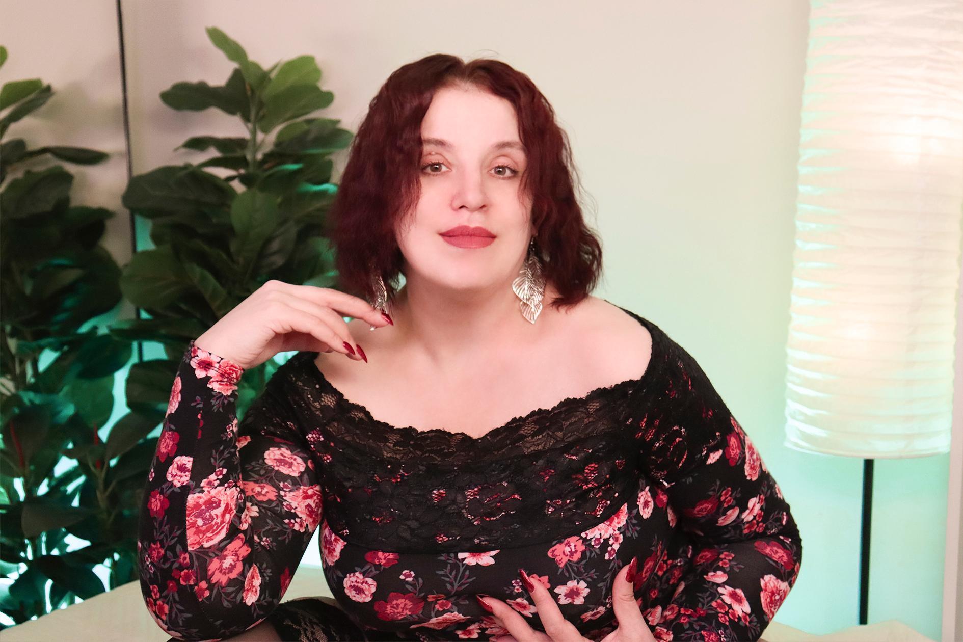 EllenHope Live Image