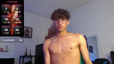 Gael_Jones Live Image