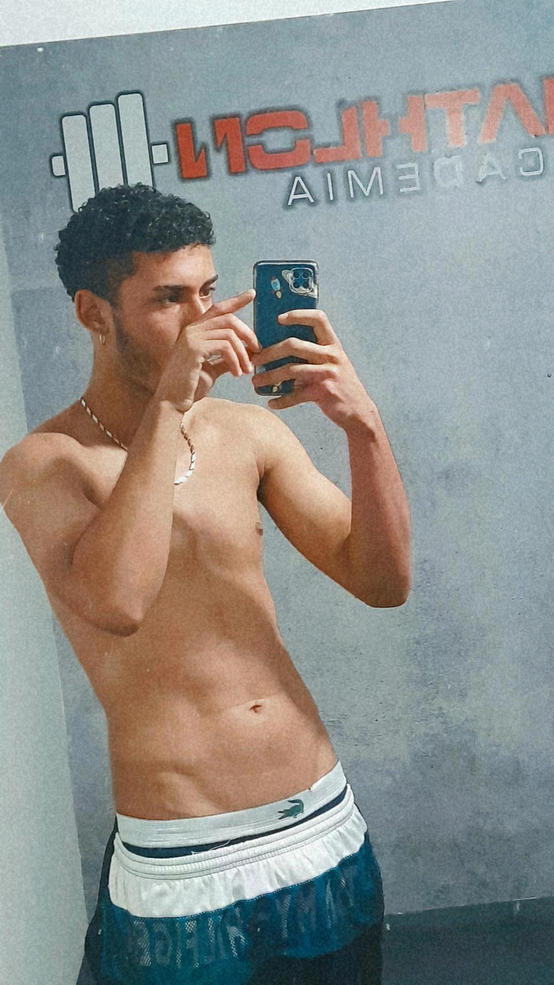 LucasFritz2304 Live Image