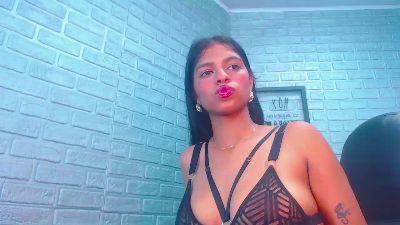 LucyLove1_ Live Image