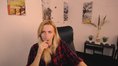 PeppyMia Live Image