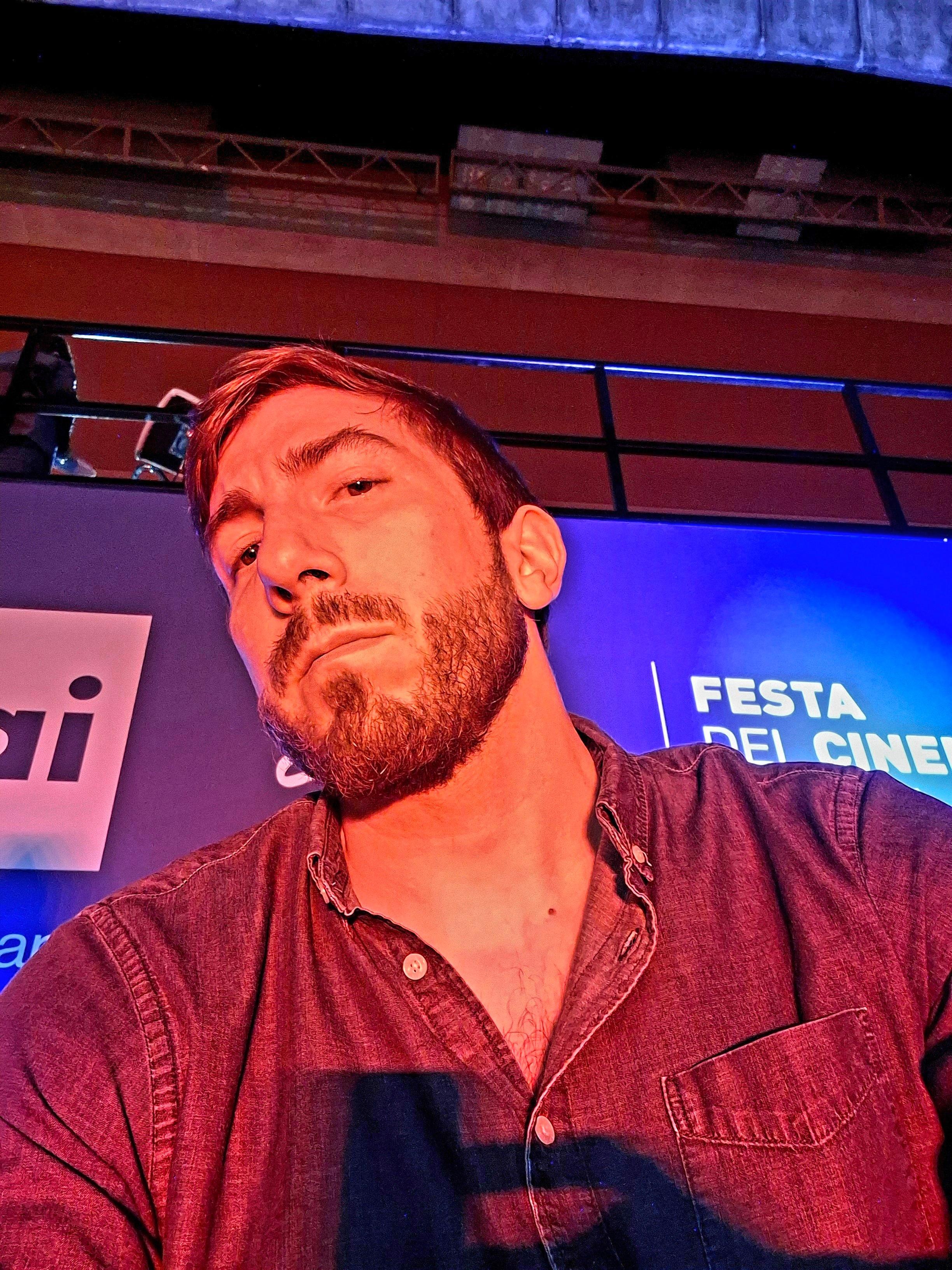 Robi8787 Live Image