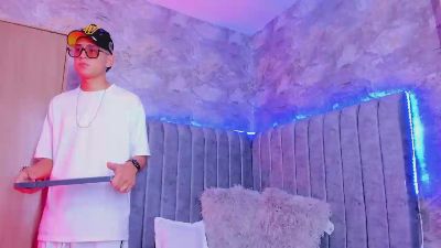 axel_bigcock22 Live Image