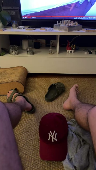 dot_feet Live Image