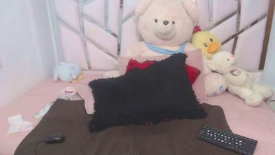 winnie_2322 Live Image