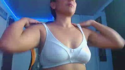Adam_Hudsond live from United States