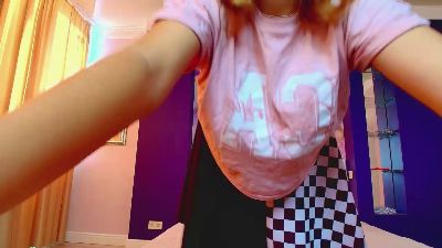 AngelinaLow live from United States