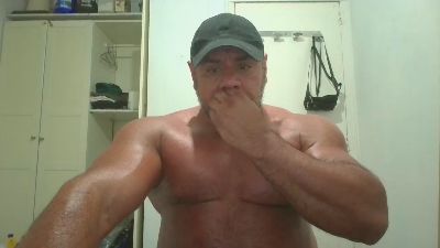BeefyBullBcn live from Spain