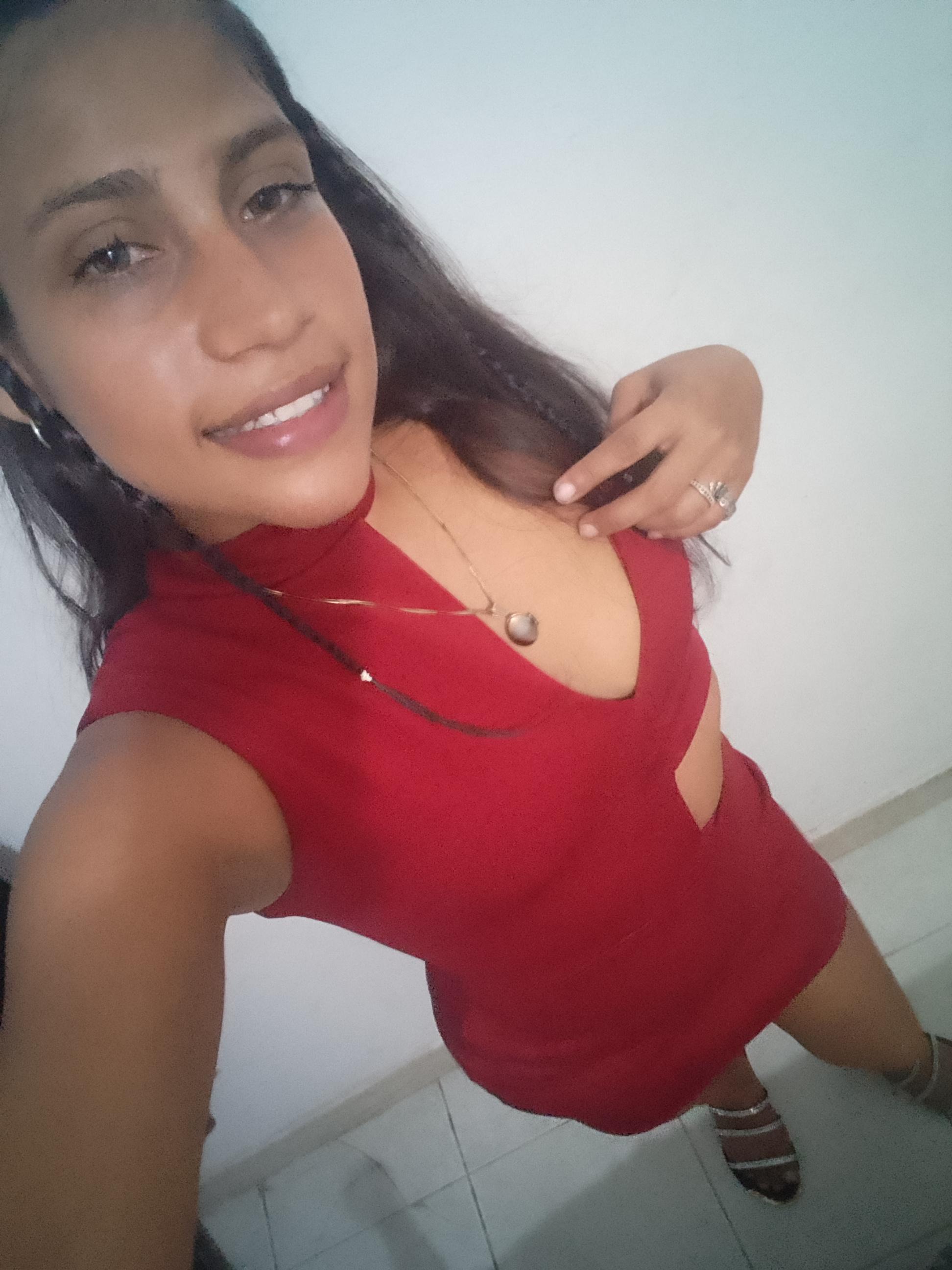 CamilaFernanda2 live from Colombia