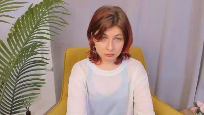 DannielleYoust live from France