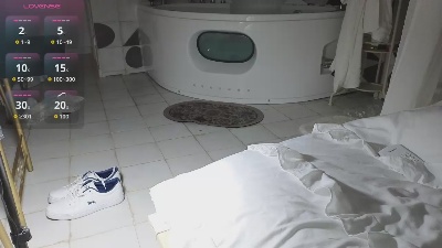 Emilie_jolie live from France