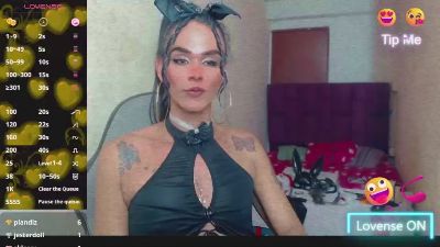 Emma_Queen live from Colombia