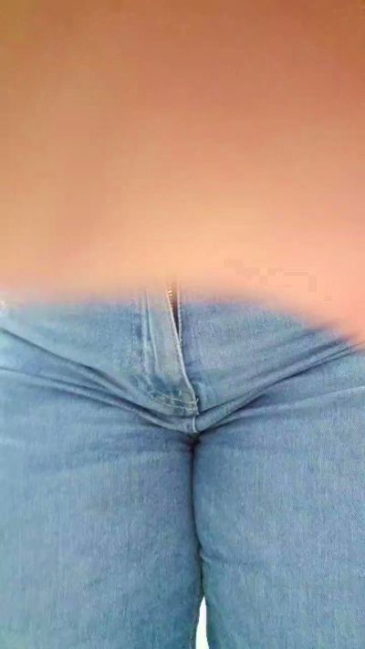 Estefanii_R live from Colombia