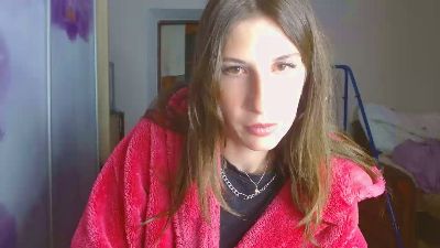 Evelyn_21_m live from Poland