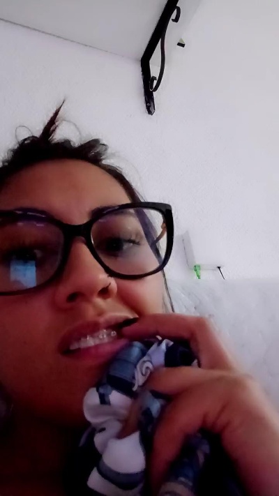 JolieDurand live from France