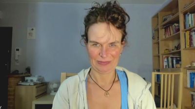 Kathysky4 live from United Kingdom