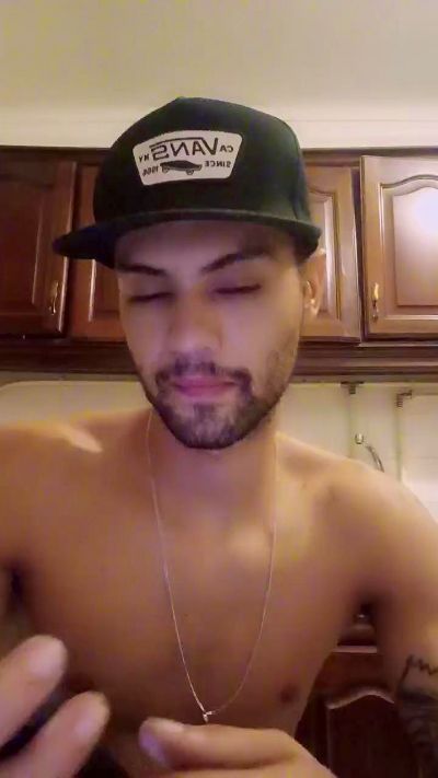 Katymorena live from Portugal