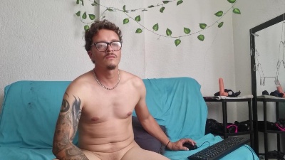 Lu_pink_ live from Colombia