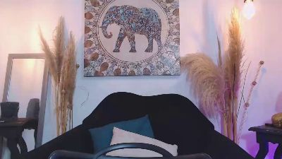 LuccyMilky live from Colombia