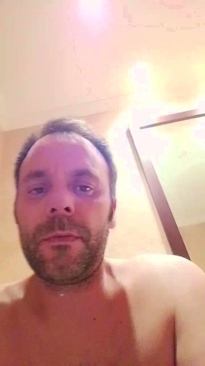 Manchego85 live from Spain