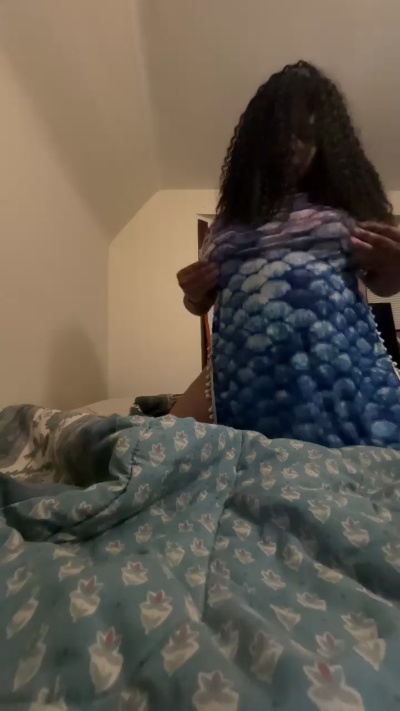 MariJain live from United States