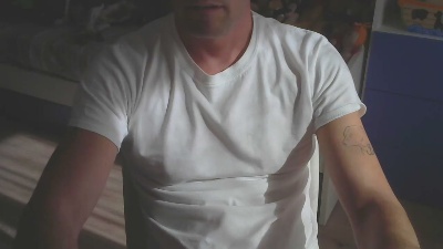 Mario85hot live from Italy