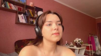 NANA_MARLOW live from France