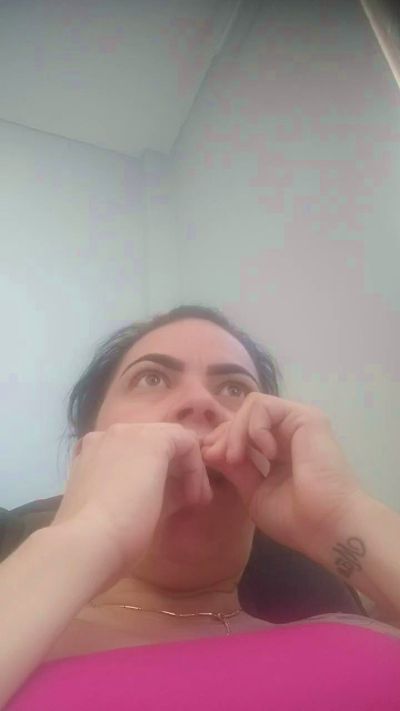 Nessa0204 live from Brazil