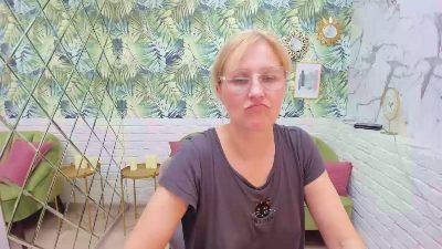 ParisCherry live from Estonia