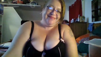 Purple_Devil live from United Kingdom