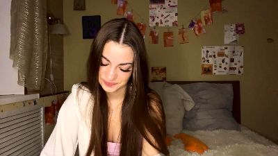 SilviaWyze live from United States