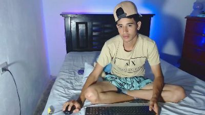 abrahamm25 live from Venezuela