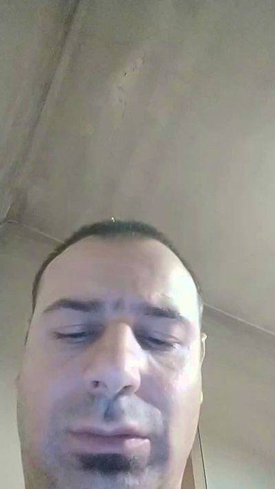 aless146 live from Italy