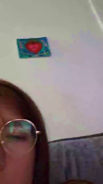 alinafox4 live from Argentina