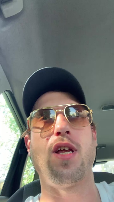 andreatoledo live from Italy