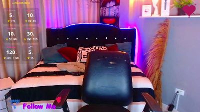 camila_hoottie live from Colombia