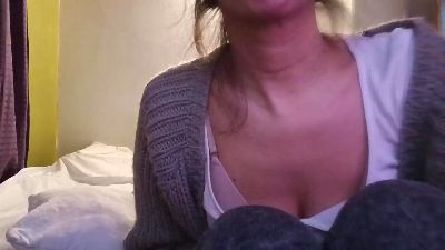 chinitaa333 live from Argentina