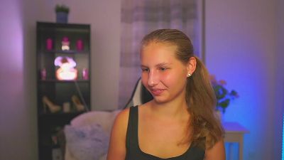 emmie_murray live from Czechia