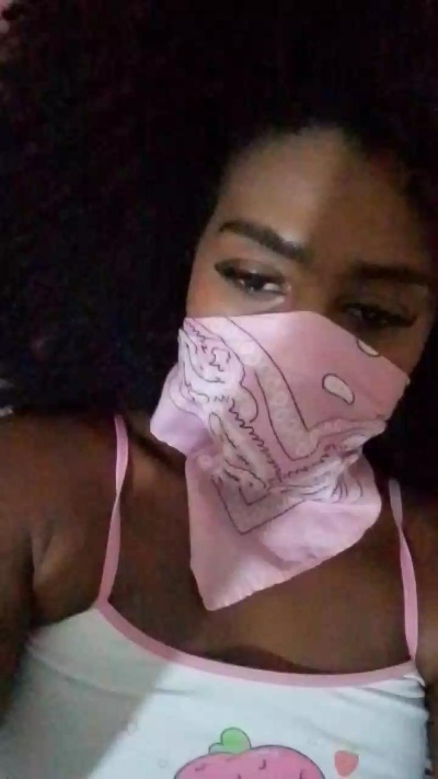 flaviasantos1 live from Brazil