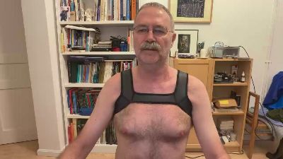 hairystd live from Spain