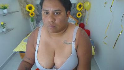 hotlesby4uxxx live from Colombia