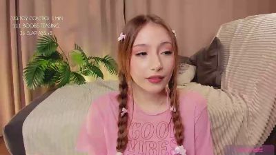 hottpeachh live from Netherlands