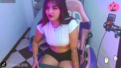 ivooni live from Colombia