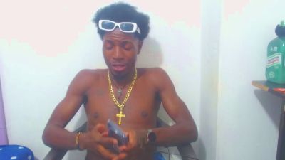 jaycolinss live from Colombia