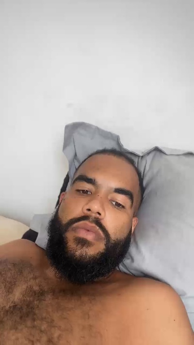 mlkdotnegroo live from Brazil