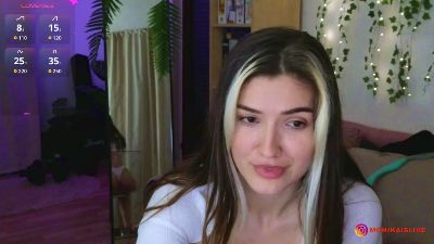 monikavenom live from Romania