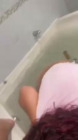 more__hot live from United States