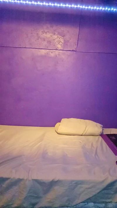 purplediamond79 live from Canada